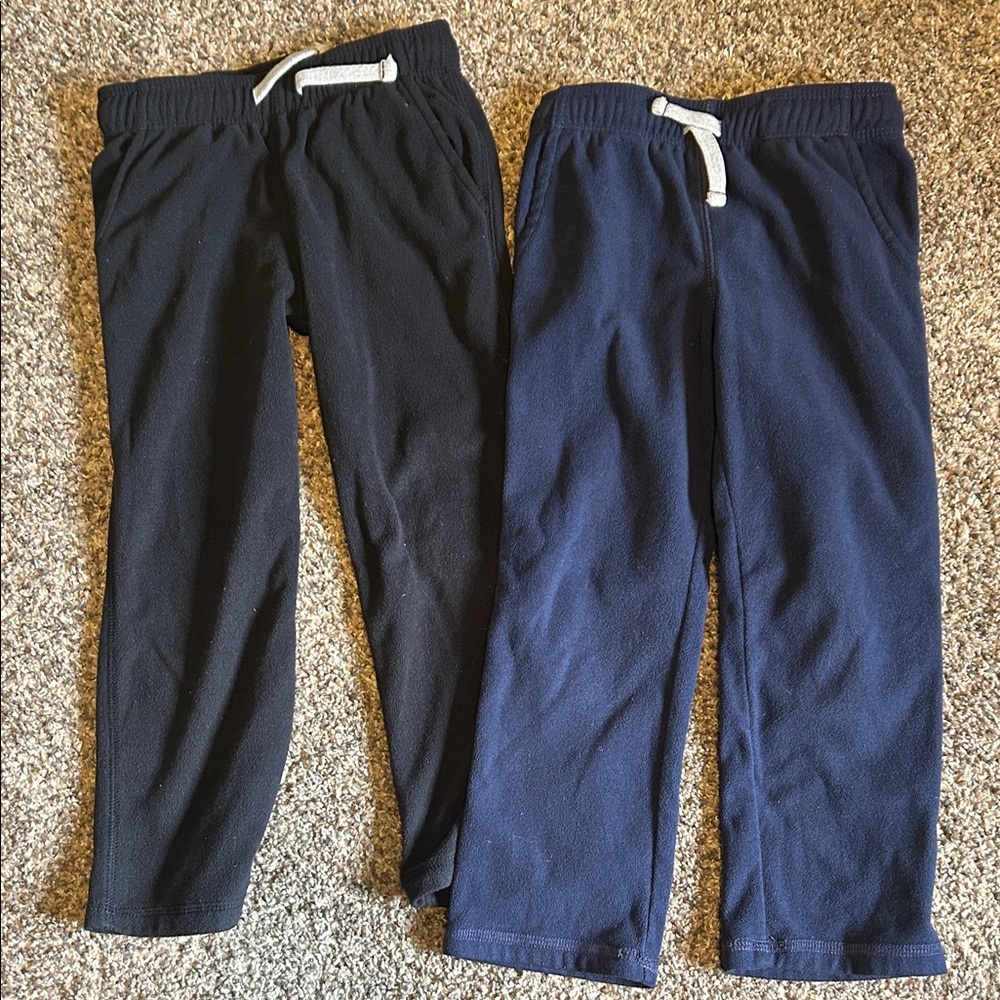 2 Pairs Carter’s Micro Fleece Pants in Black and Navy Size 4